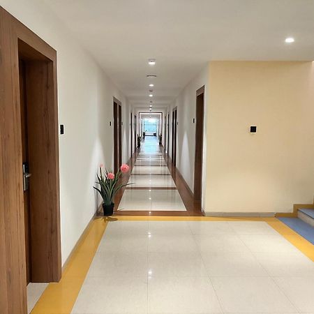 Hotel Avenue Plaza Mundra Zewnętrze zdjęcie