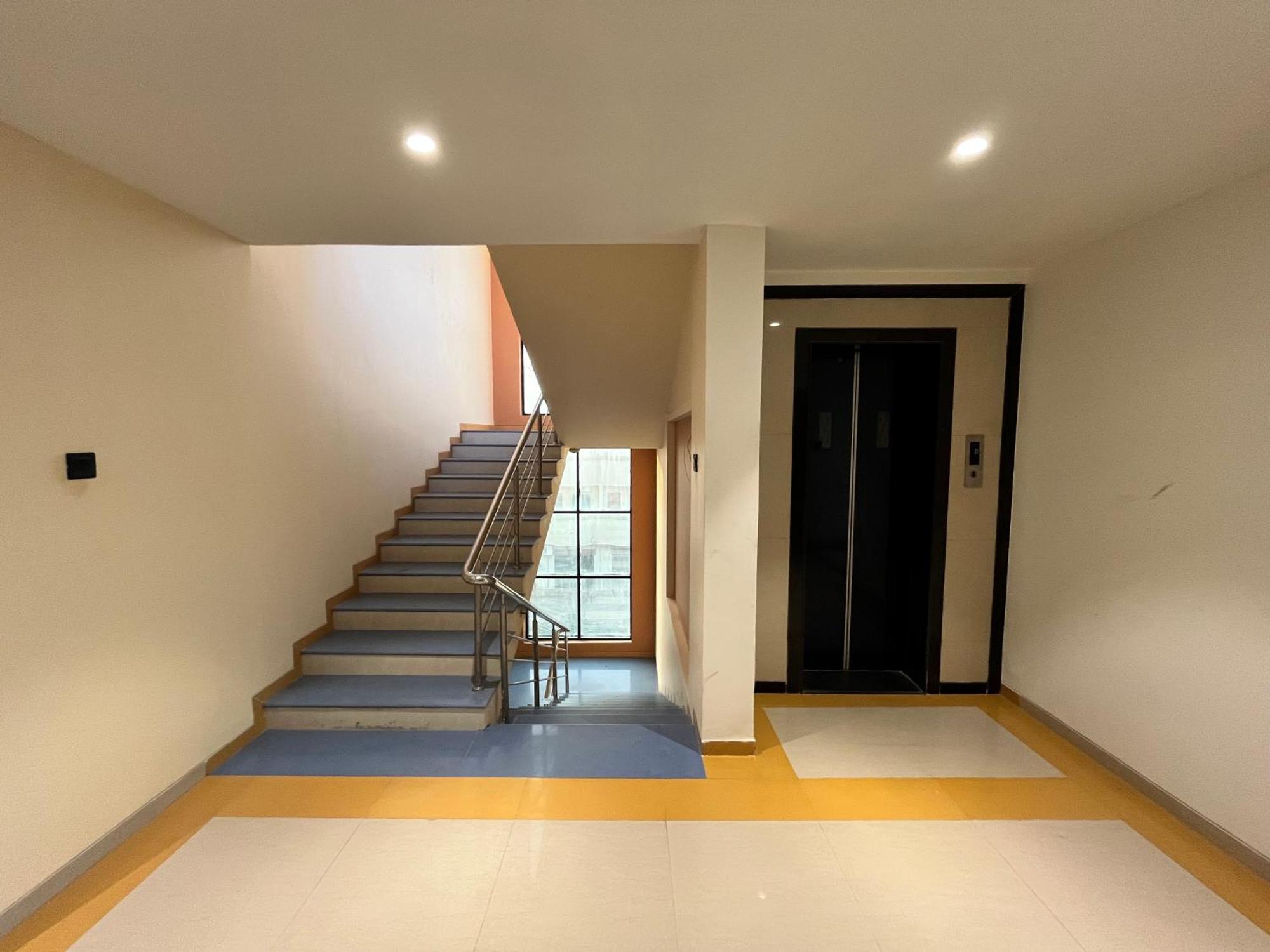 Hotel Avenue Plaza Mundra Zewnętrze zdjęcie